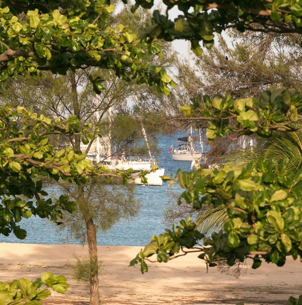 Commodore Suites Simpson Bay Kültér fotó